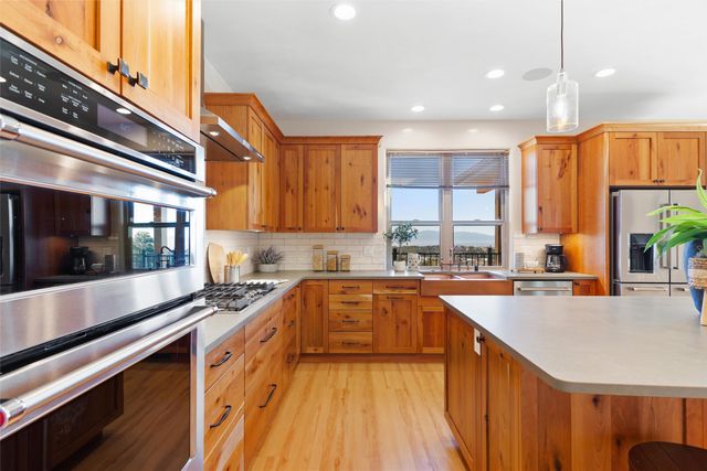 1610 Solana, Los Alamos, NM 87544