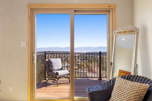 1610 Solana, Los Alamos, NM 87544