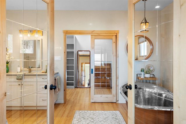 1610 Solana, Los Alamos, NM 87544