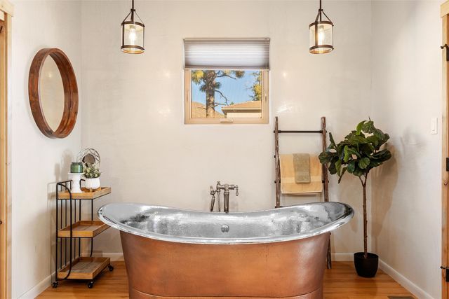 1610 Solana, Los Alamos, NM 87544