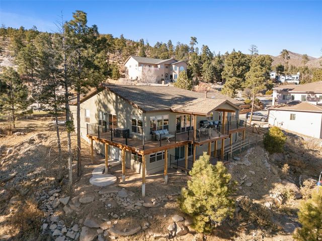 1610 Solana, Los Alamos, NM 87544