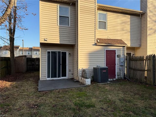 621 Aubrey DR, Virginia Beach, VA 23462