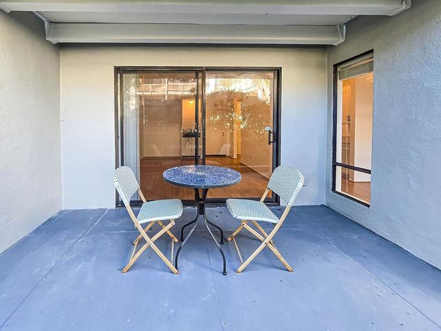 8 Admiral Dr A238, Emeryville, CA 94608