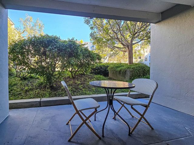 8 Admiral Dr A238, Emeryville, CA 94608