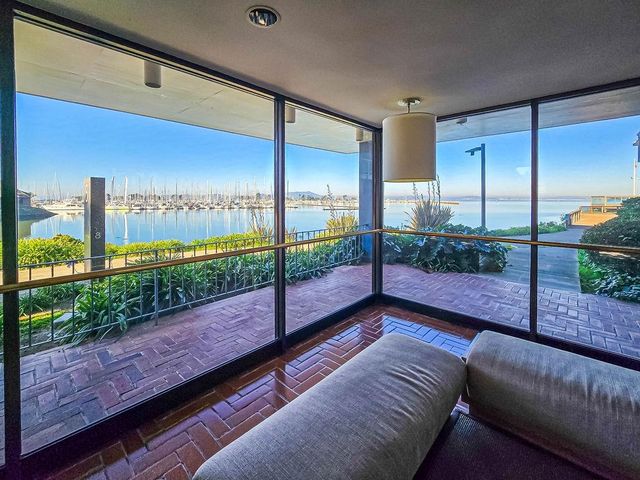 8 Admiral Dr A238, Emeryville, CA 94608