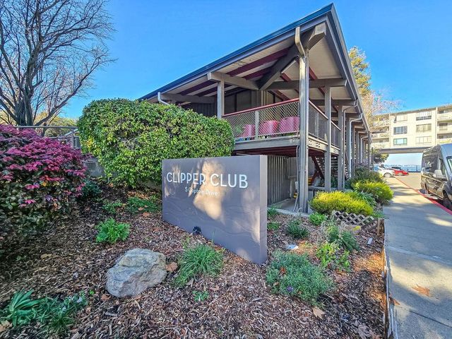 8 Admiral Dr A238, Emeryville, CA 94608