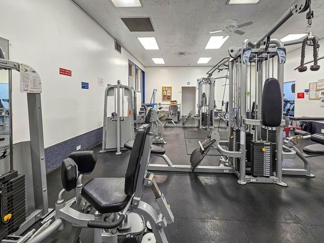 8 Admiral Dr A238, Emeryville, CA 94608