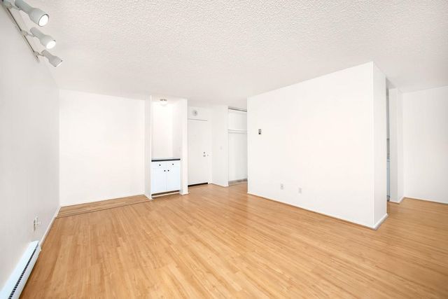 8 Admiral Dr A238, Emeryville, CA 94608