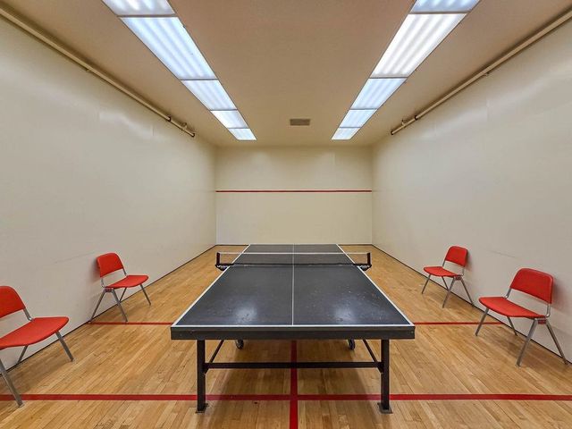 8 Admiral Dr A238, Emeryville, CA 94608