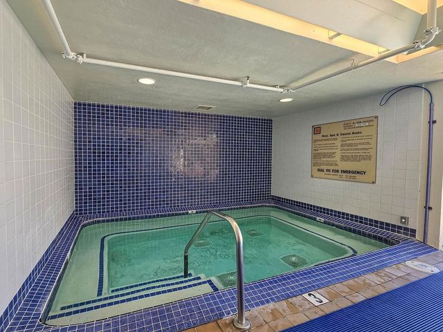 8 Admiral Dr A238, Emeryville, CA 94608