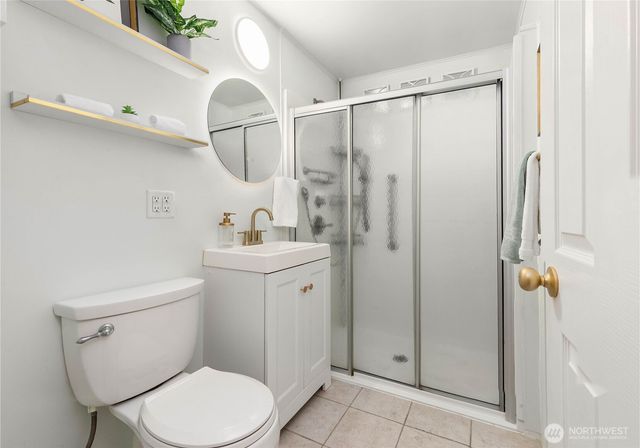 217 NW 6th Street, Renton, WA 98057