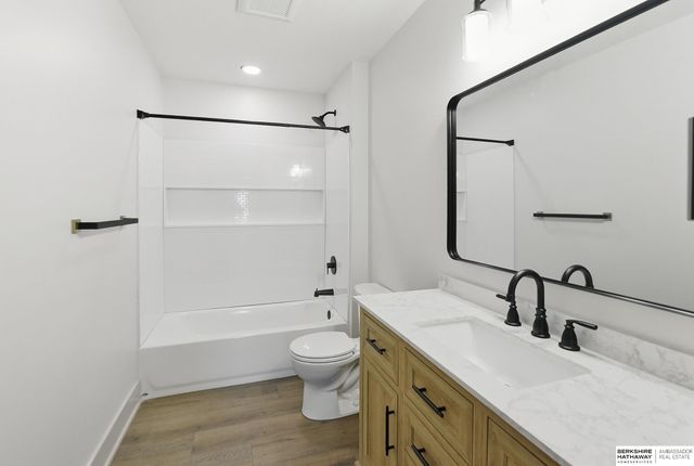 2214 N 26th Street, Omaha, NE 68111