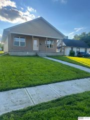 2214 N 26th Street, Omaha, NE 68111