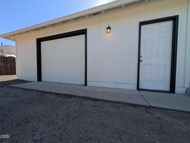 1065 Shayla Lane, Central Point, OR 97502