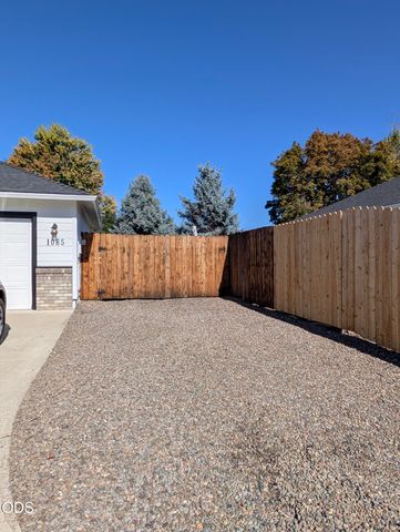 1065 Shayla Lane, Central Point, OR 97502
