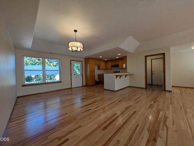 1065 Shayla Lane, Central Point, OR 97502