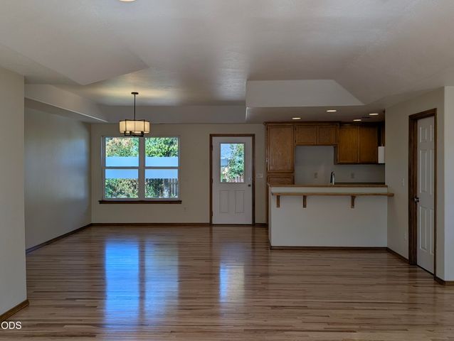 1065 Shayla Lane, Central Point, OR 97502