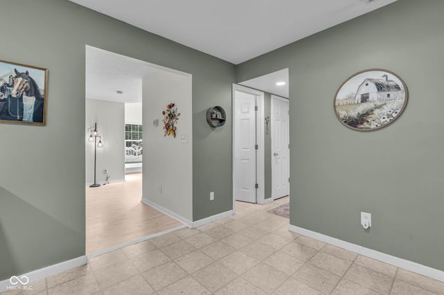 5624 Fair Ridge Place, Indianapolis, IN 46221