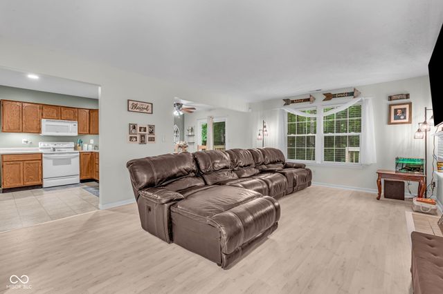 5624 Fair Ridge Place, Indianapolis, IN 46221