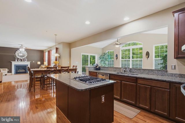 7213 AUTUMN BLAZE CT, Clinton, MD 20735