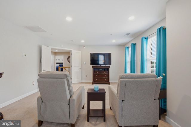 7213 AUTUMN BLAZE CT, Clinton, MD 20735