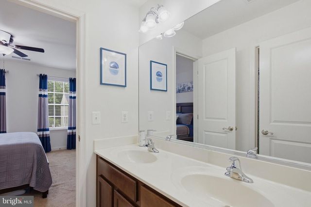 7213 AUTUMN BLAZE CT, Clinton, MD 20735