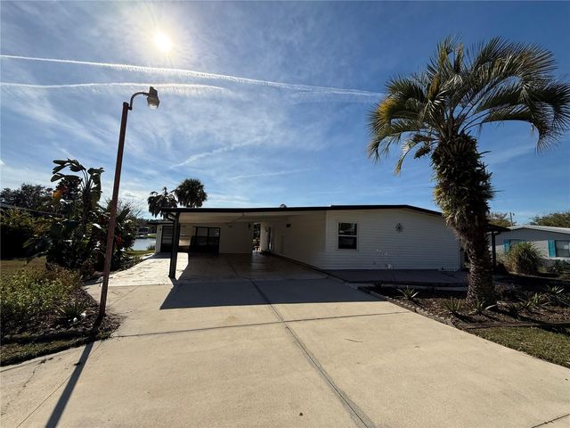 2 GROVE TRAIL, Wildwood, FL 34785