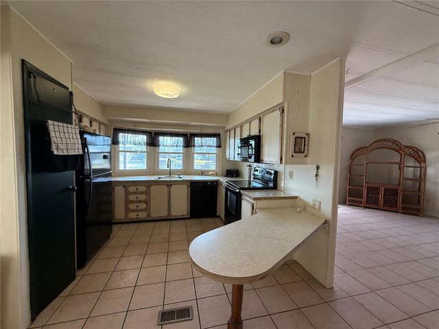 2 GROVE TRAIL, Wildwood, FL 34785