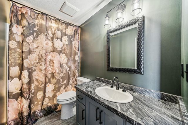 35647 Oxford Avenue, Chisago Lake Twp, MN 55012