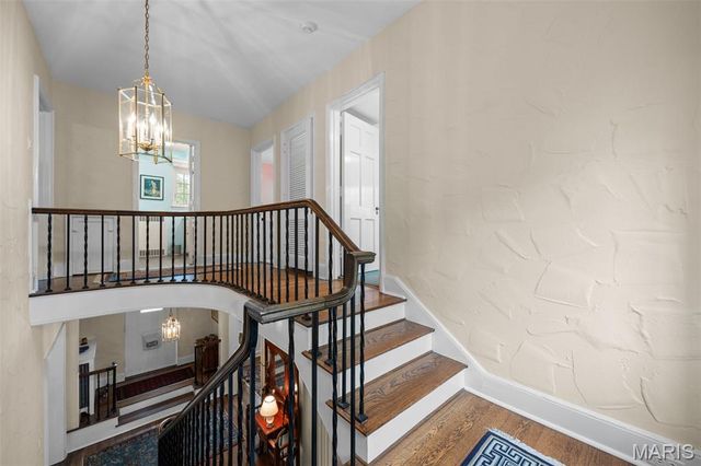 665 W Polo Drive, Clayton, MO 63105