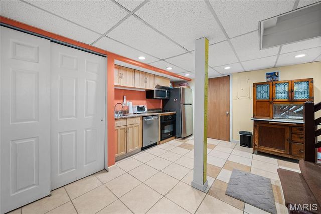 665 W Polo Drive, Clayton, MO 63105