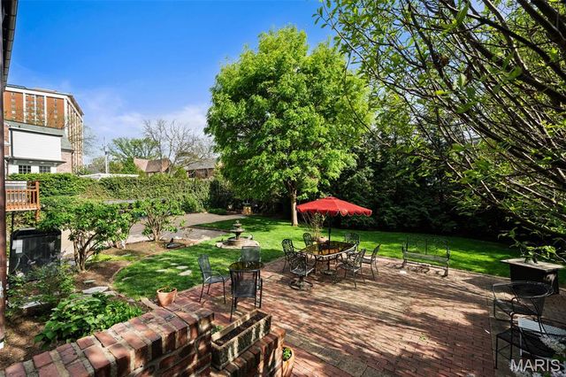 665 W Polo Drive, Clayton, MO 63105