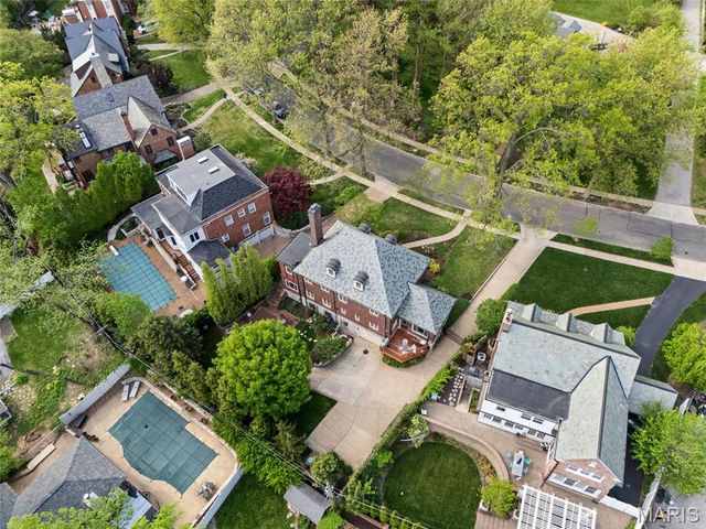 665 W Polo Drive, Clayton, MO 63105