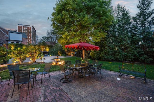 665 W Polo Drive, Clayton, MO 63105