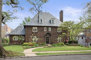 665 W Polo Drive, Clayton, MO 63105