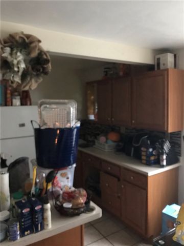 1800 Lynn, Monroeville, PA 15145