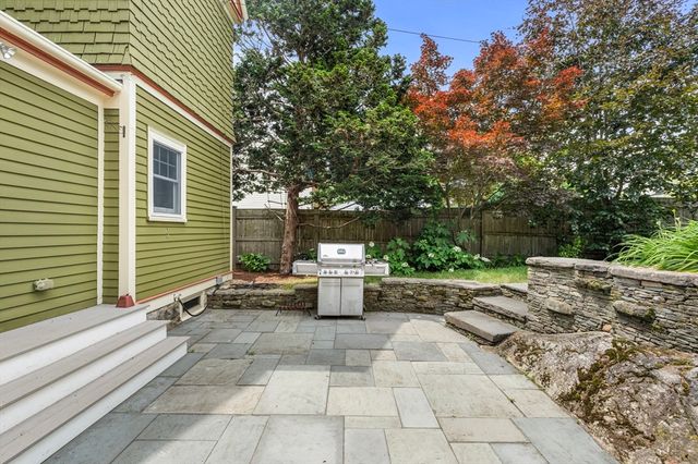 29 Dell Ave, Boston, MA 02136