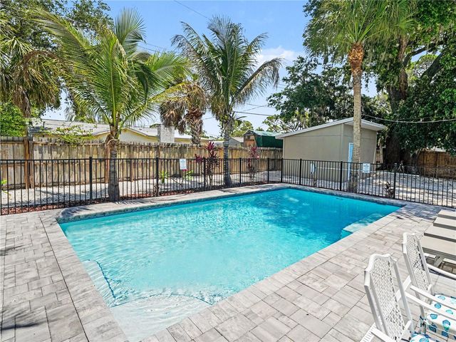 2547 BAHIA VISTA STREET, Sarasota, FL 34239