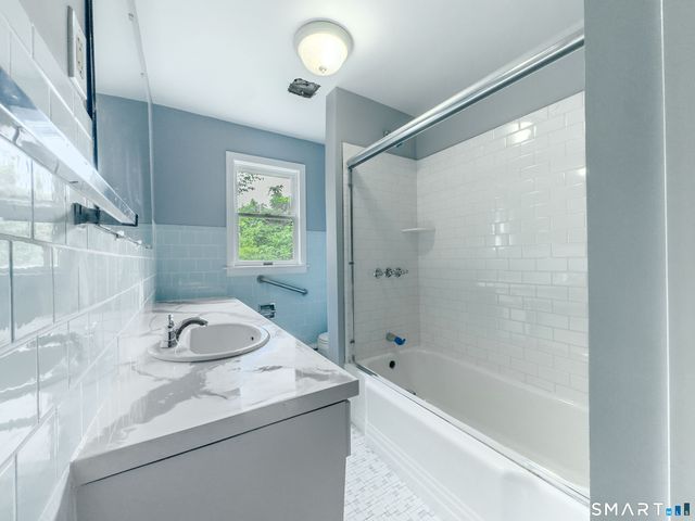 81 Esther Avenue, Waterbury, CT 06708
