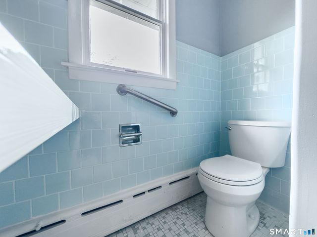 81 Esther Avenue, Waterbury, CT 06708