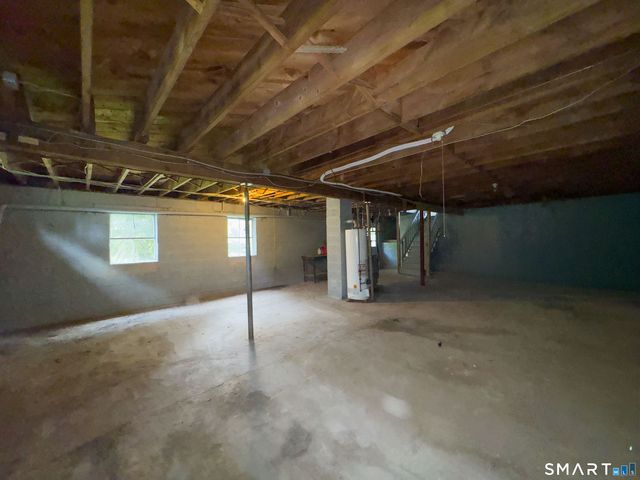 81 Esther Avenue, Waterbury, CT 06708