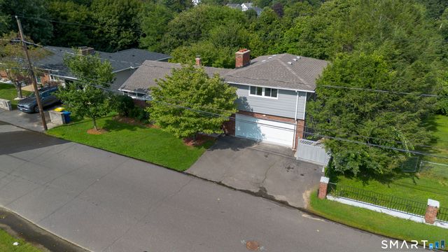 81 Esther Avenue, Waterbury, CT 06708