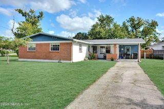 549 CLERMONT Avenue S, Orange Park, FL 32073