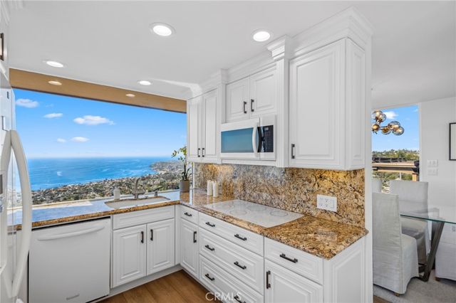1339 La Mirada Street, Laguna Beach, CA 92651