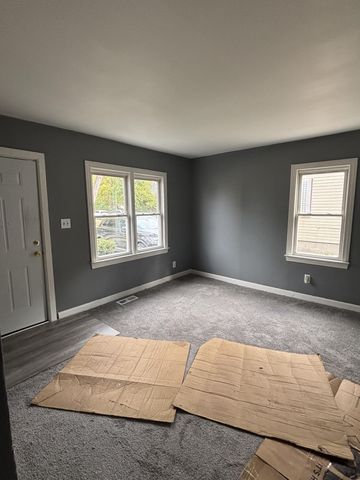 7028 Yacht Avenue, Warren, MI 48091