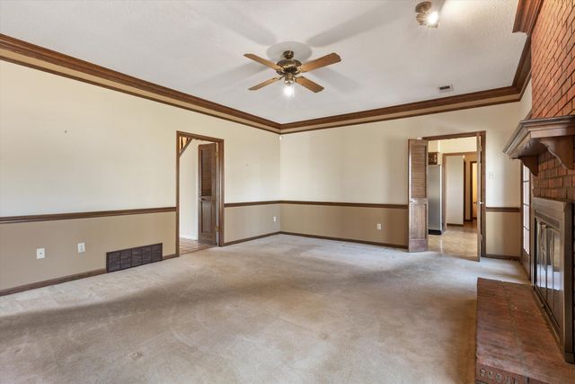 2481 CARROLLWOOD LN, Memphis, TN 38016