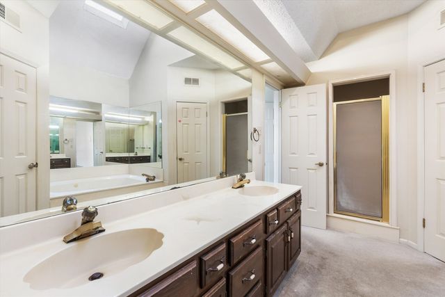 2481 CARROLLWOOD LN, Memphis, TN 38016