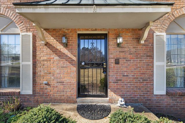 2481 CARROLLWOOD LN, Memphis, TN 38016