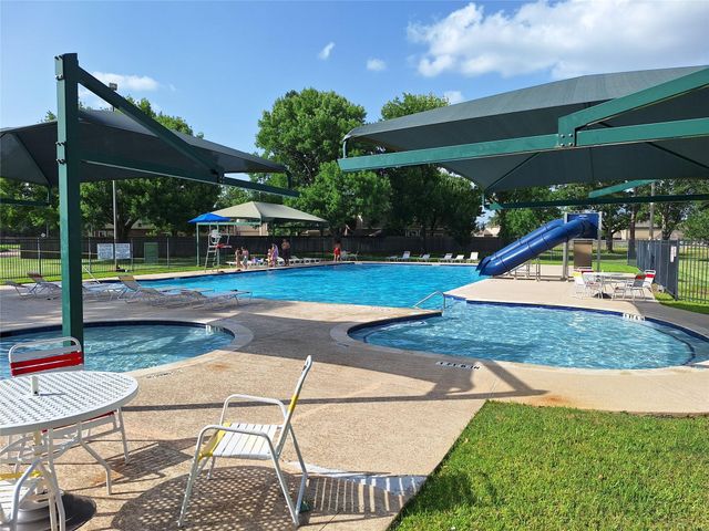 15615 Bending Birch Drive, Cypress, TX 77433