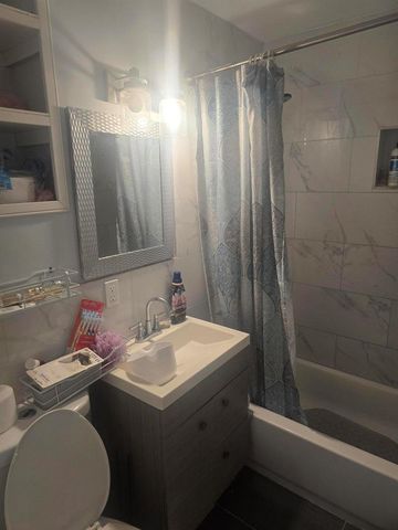3016 E Palm Drive, Boynton Beach, FL 33435